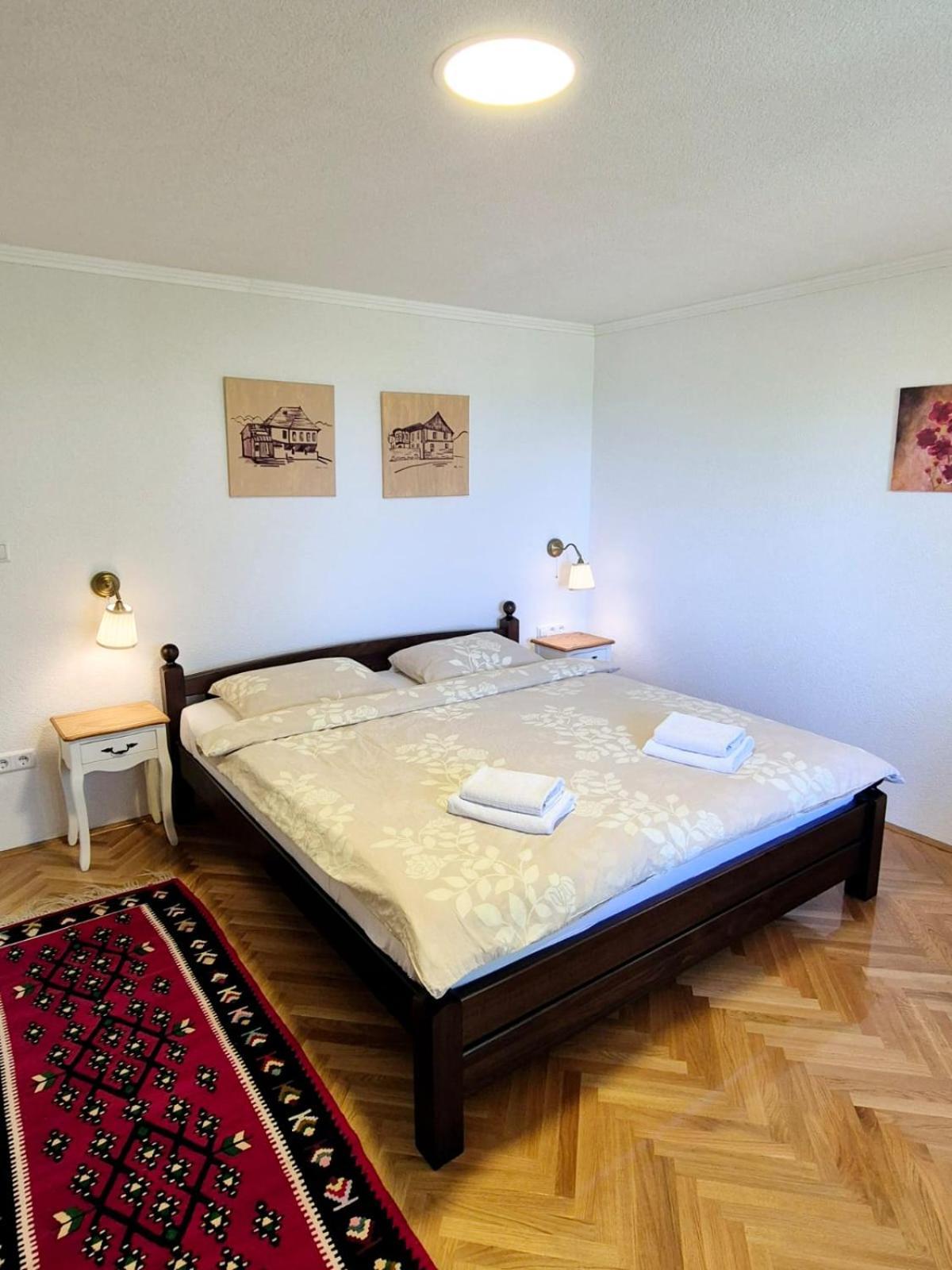 Alemina - Mirna Lokacija Blizu Centra, Priroda I Privatnost Apartment Cazin